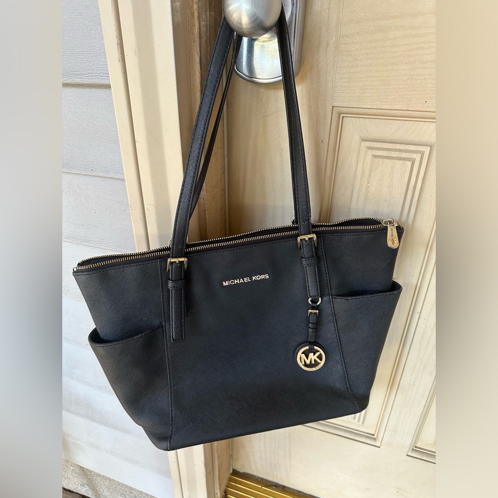 Micheal Kors handbag